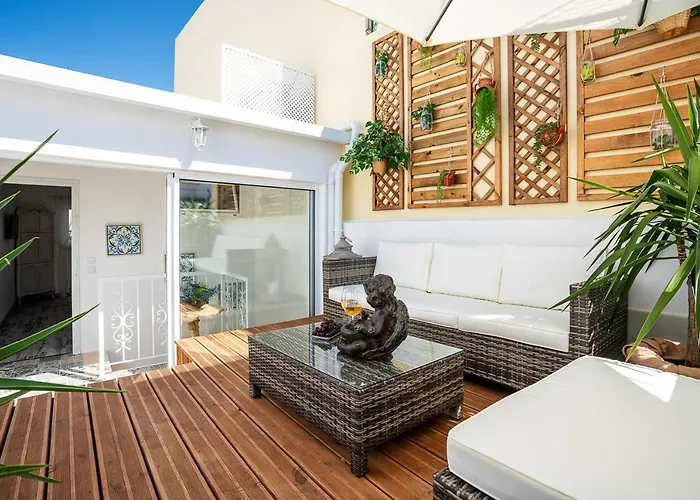 Casa Da Avo By Ammonite&Co